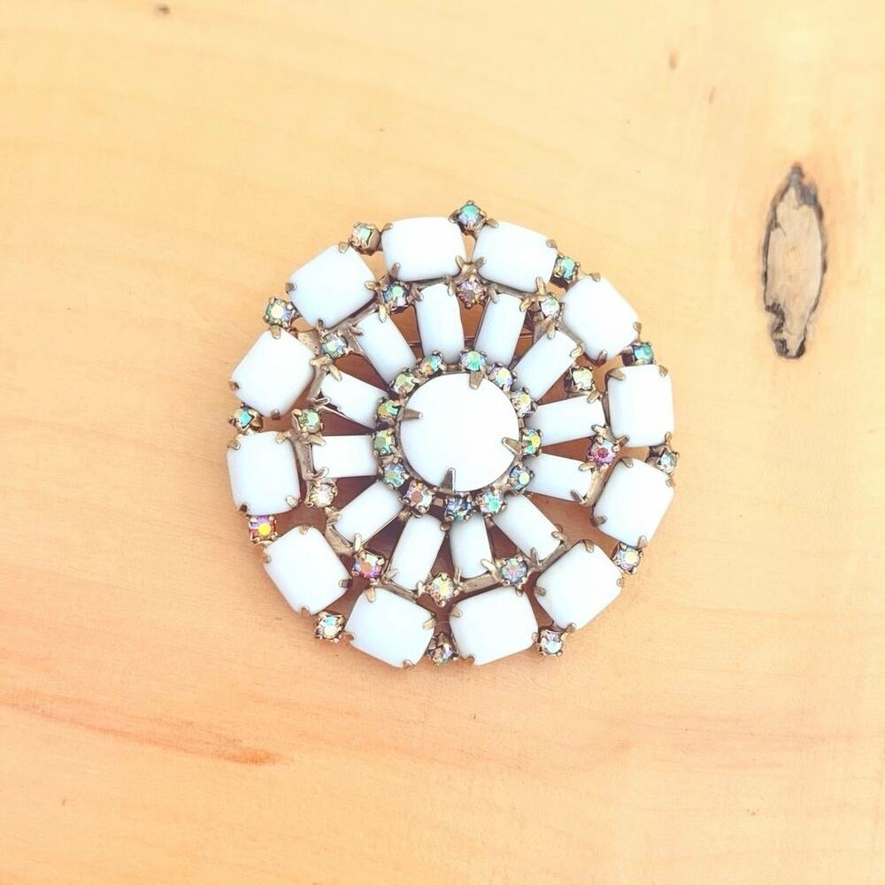 Vtg Milk Glass Brooch White Starburst Rhinestone Mid-Century Pin Large 50s 60s